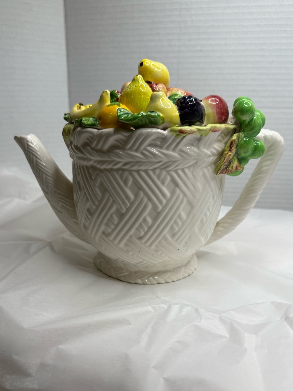 VTG Tutti Frutti Ceramic Multicolour Fruit-Top Teapot White Basketweave Japanese